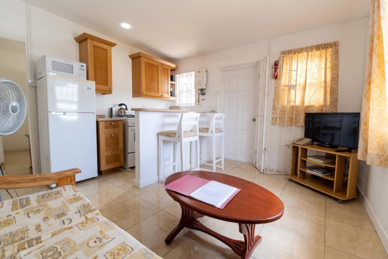 Adulo Apartments Bridgetown Esterno foto