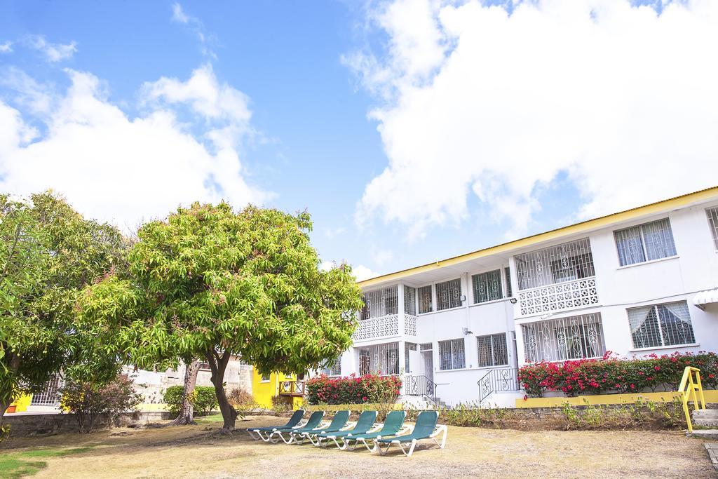 Adulo Apartments Bridgetown Esterno foto