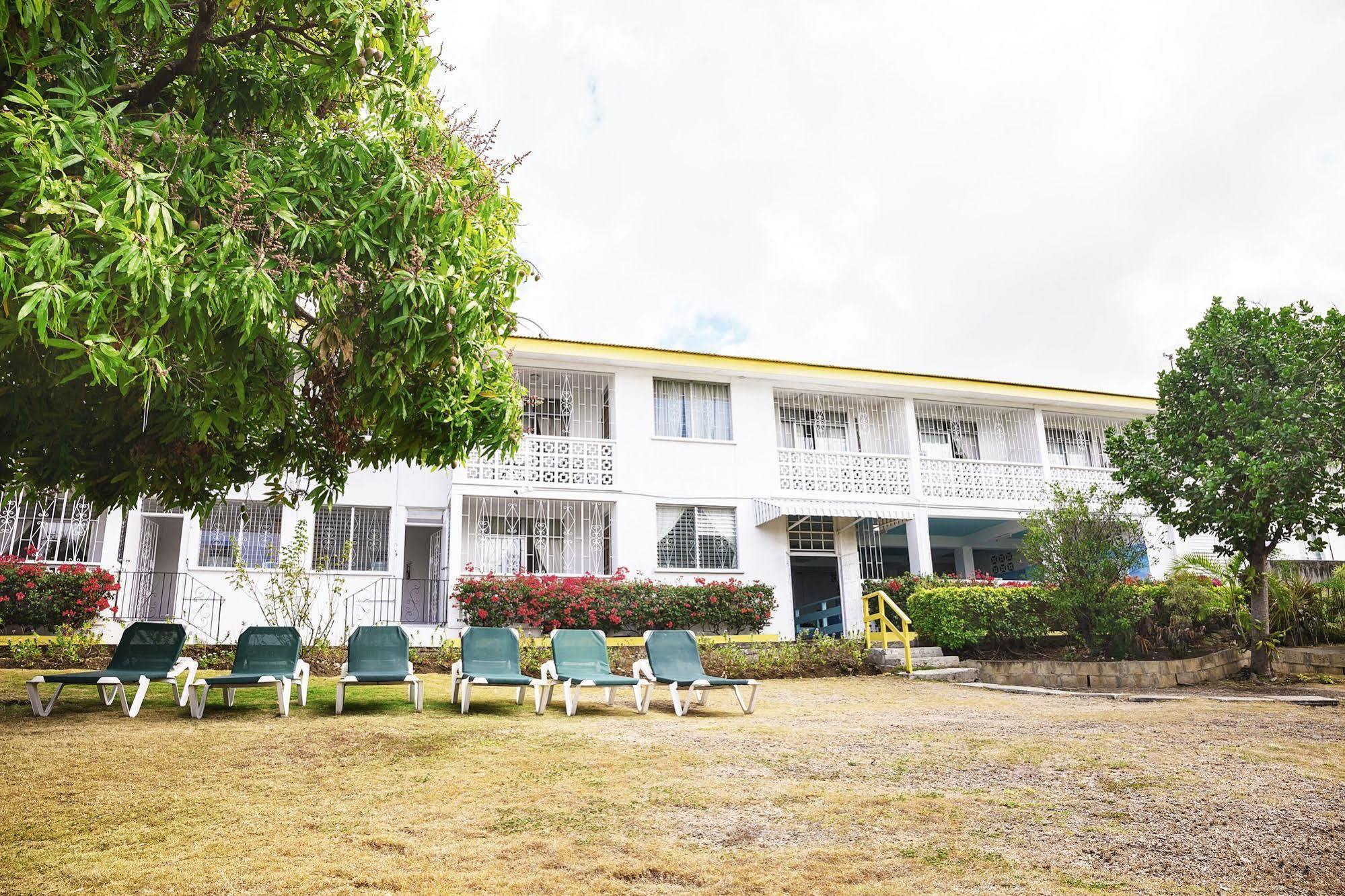 Adulo Apartments Bridgetown Esterno foto