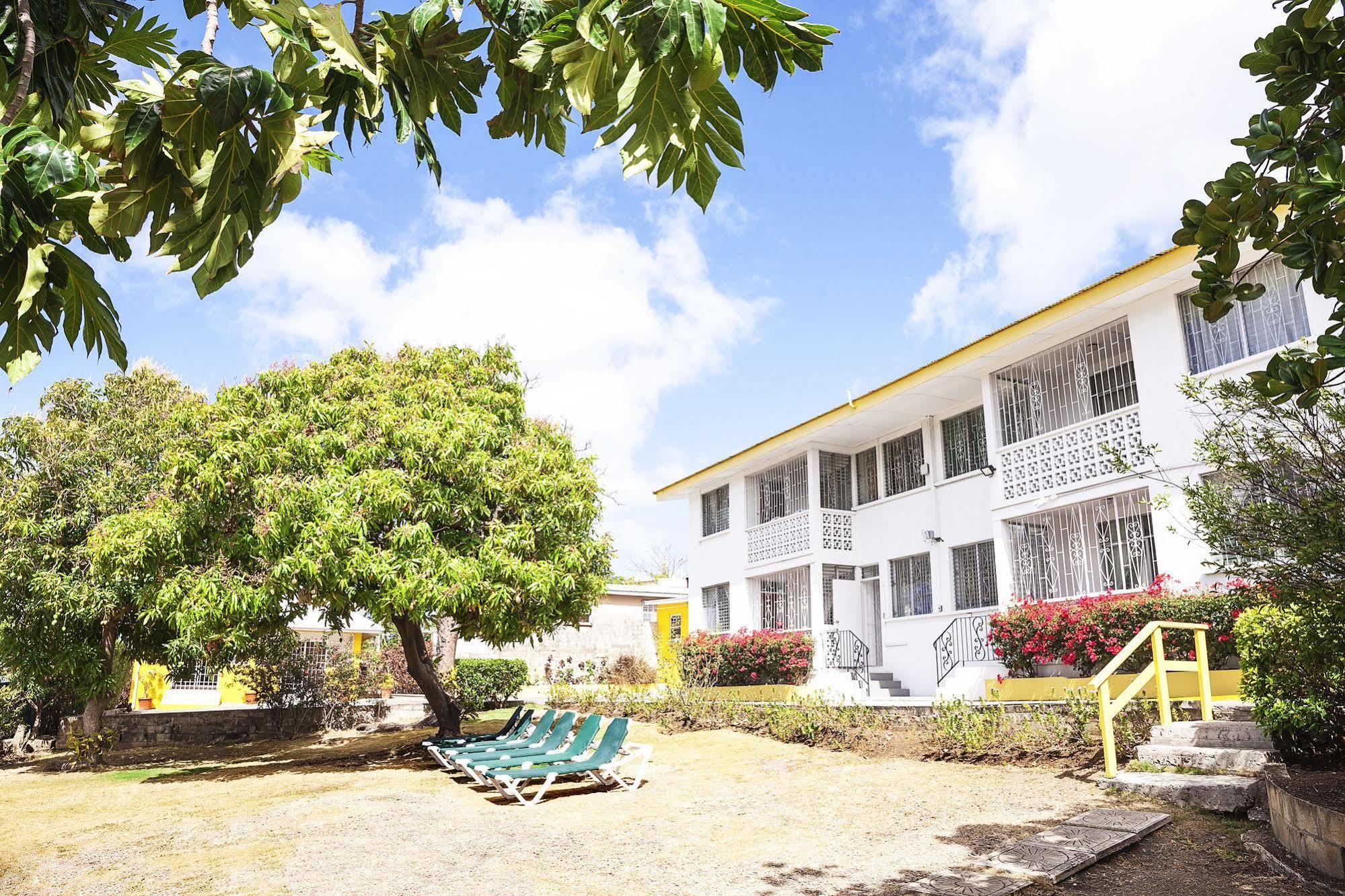 Adulo Apartments Bridgetown Esterno foto